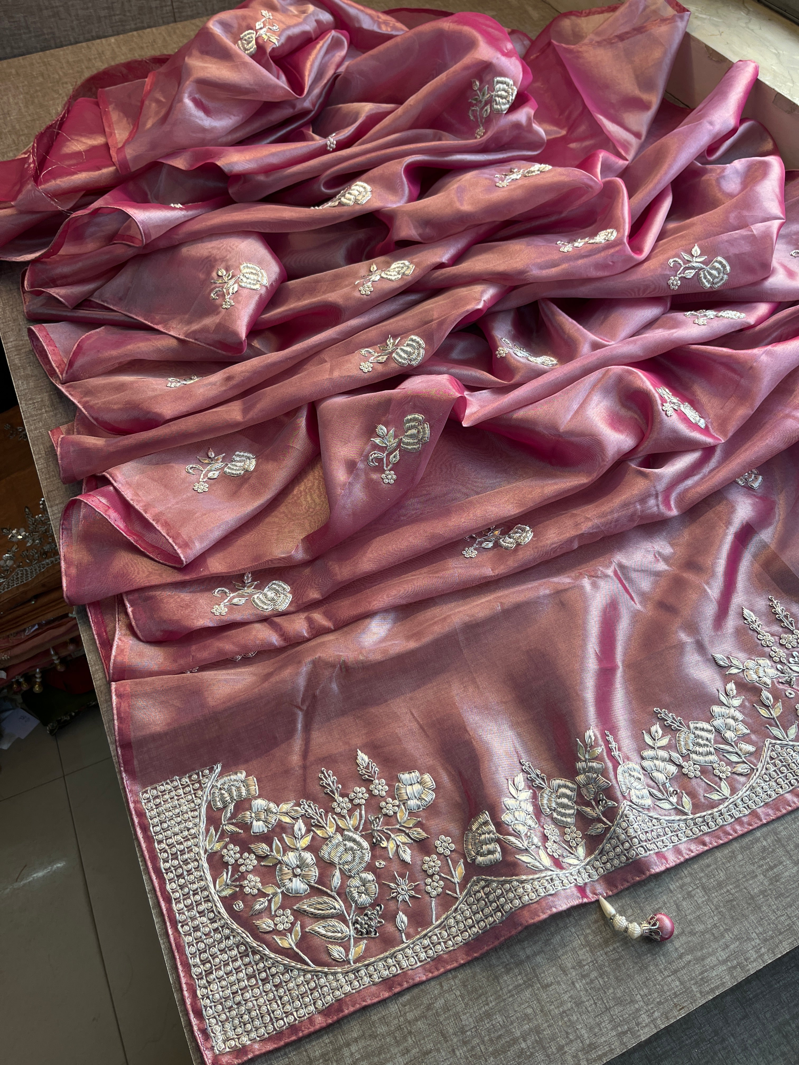 Pure Tissue Handloom Silk with Heavy Pallu